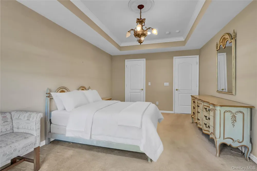 85 Constantine Way Mount Sinai, NY 11766