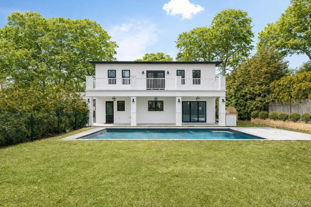 40 Waters Edge Road Southampton, NY 11968