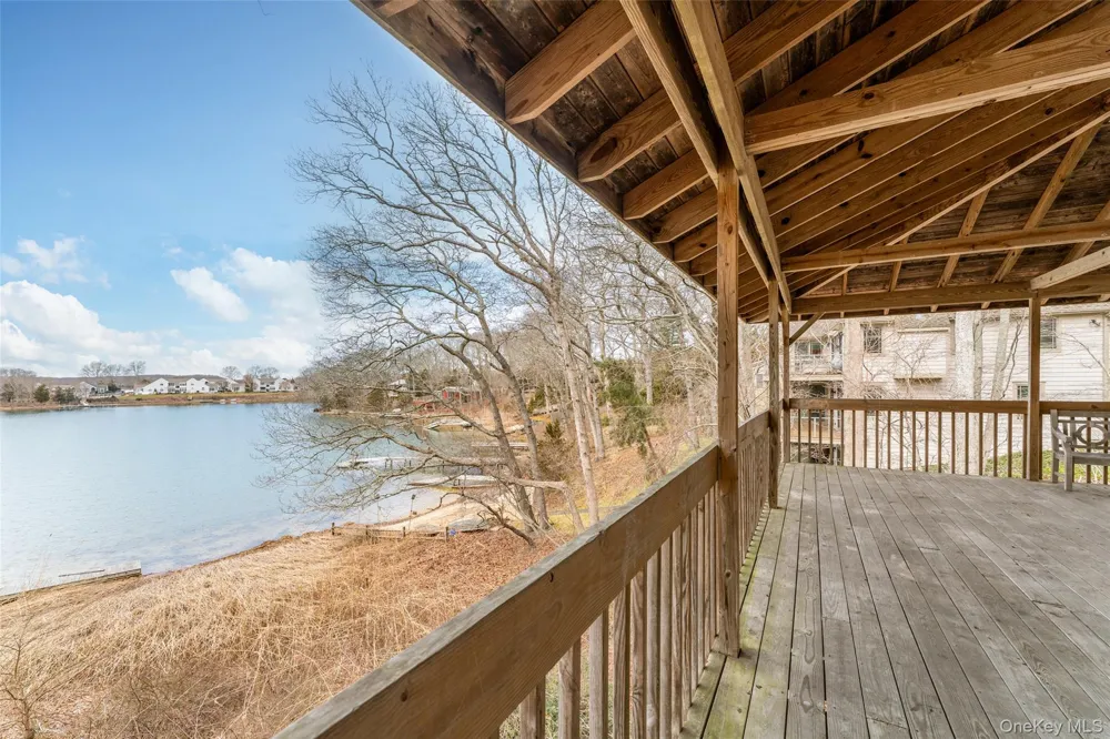 40 Waters Edge Road Southampton, NY 11968