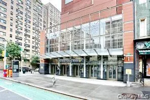 311 71st Street E #10A New York (Manhattan), NY 10021