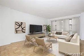 311 71st Street E #10A New York (Manhattan), NY 10021