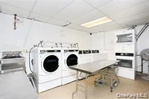 311 71st Street E #10A New York (Manhattan), NY 10021