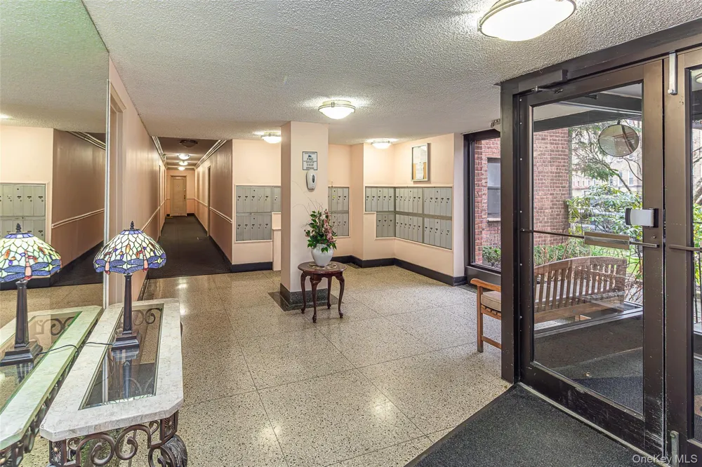 30 Fleetwood Avenue #2E Mount Vernon, NY 10552