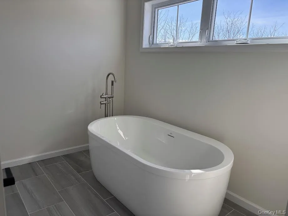 3 Rosewood Lane Salisbury Mills, NY 12577