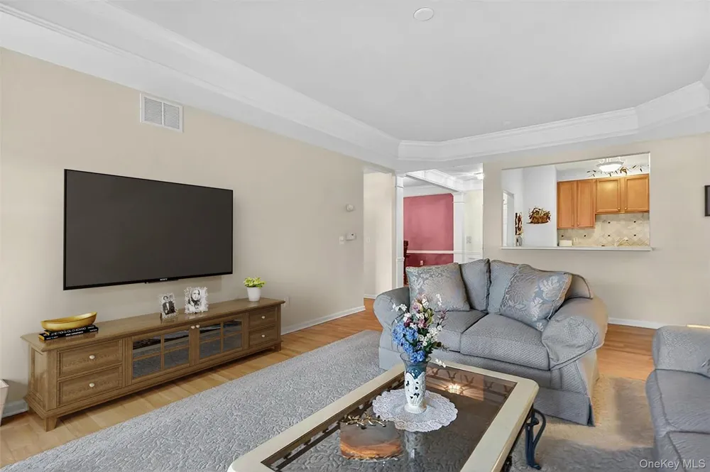 28 De Baun Avenue #304 Airmont, NY 10901