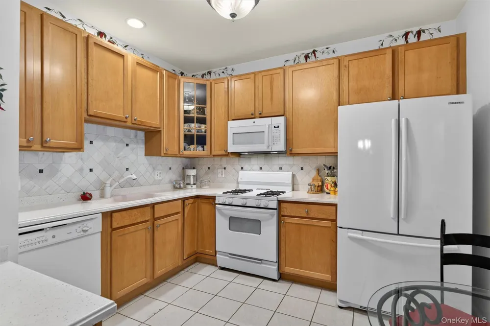 28 De Baun Avenue #304 Airmont, NY 10901