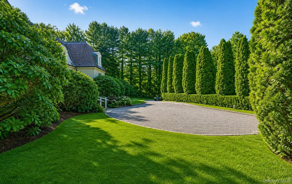 38 Tiffany Road Oyster Bay Cove, NY 11771
