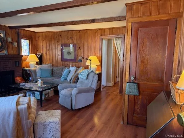 154 Cedar Road E Mastic Beach, NY 11951