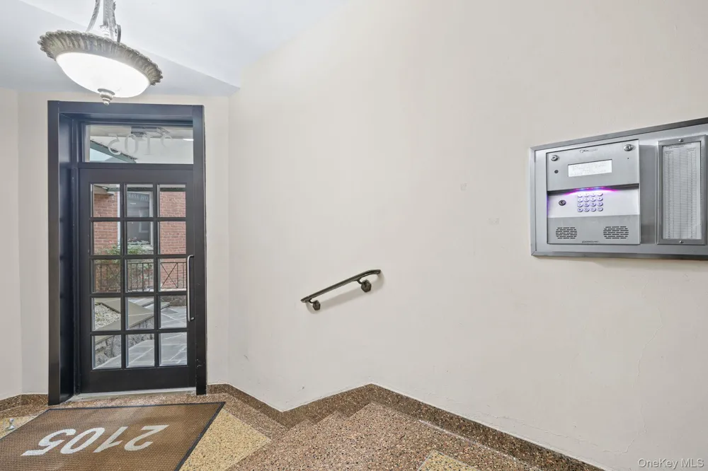 2105 Wallace Avenue #5A Bronx, NY 10462