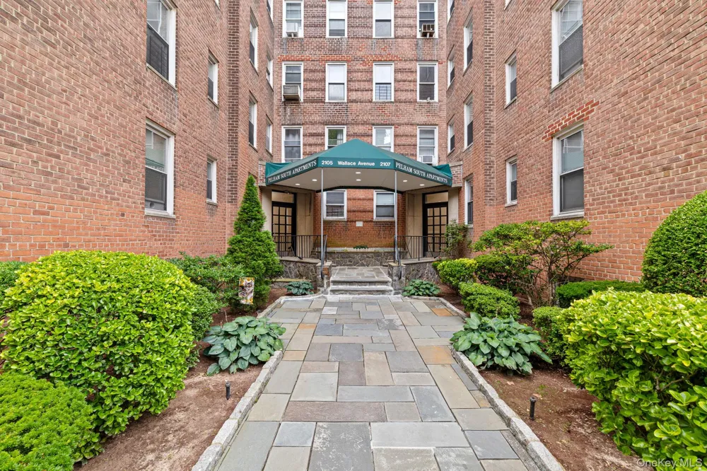 2105 Wallace Avenue #5A Bronx, NY 10462
