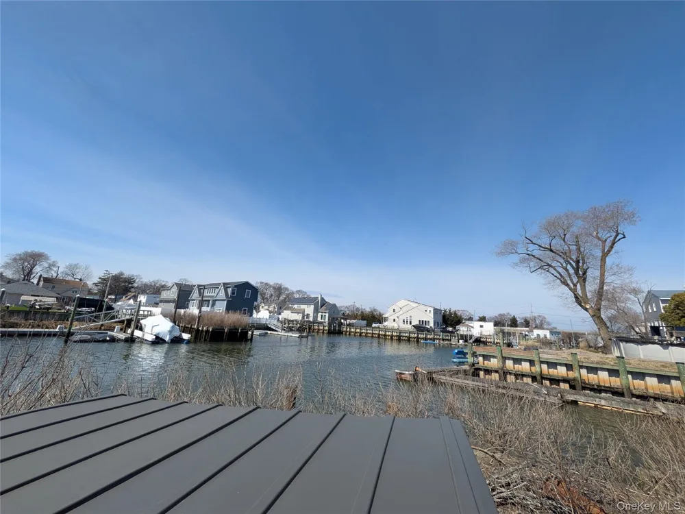 635 Arthur Street Baldwin, NY 11510