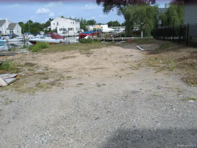 635 Arthur Street Baldwin, NY 11510