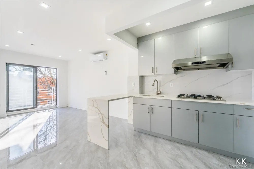 941 57TH STREET #1A Brooklyn, NY 11219