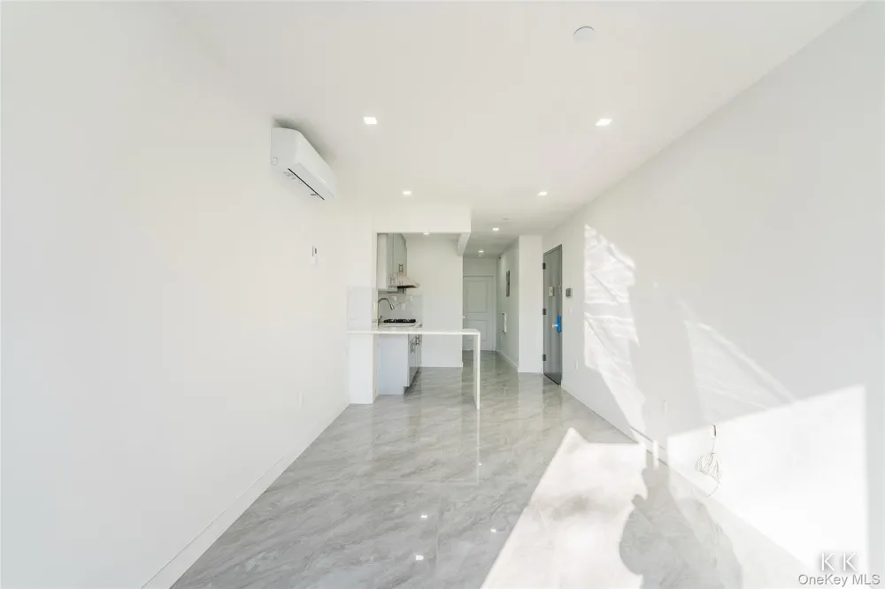 941 57TH STREET #1A Brooklyn, NY 11219