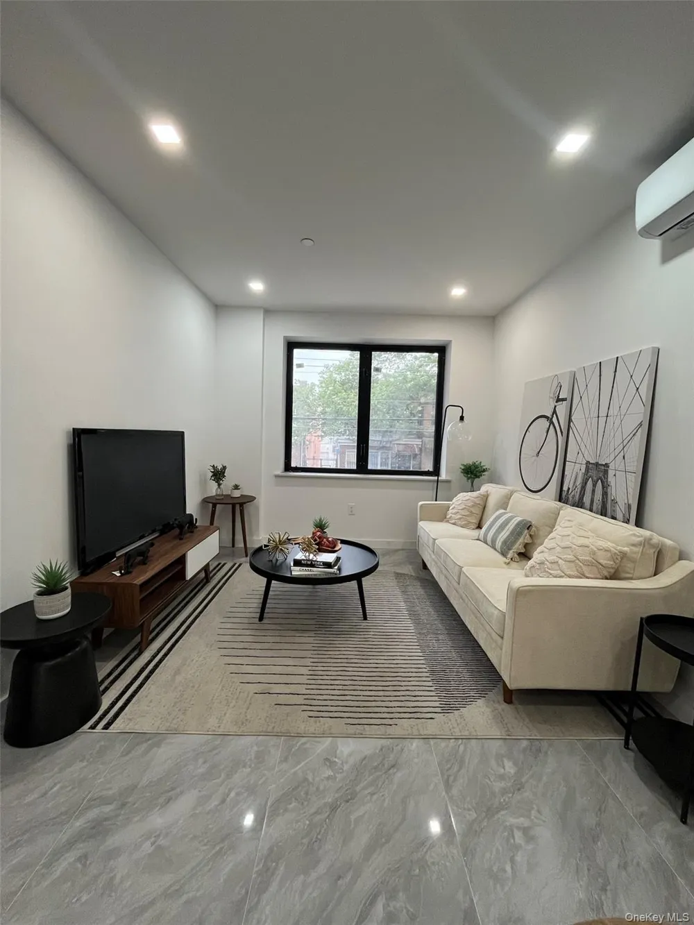 941 57TH STREET #1A Brooklyn, NY 11219