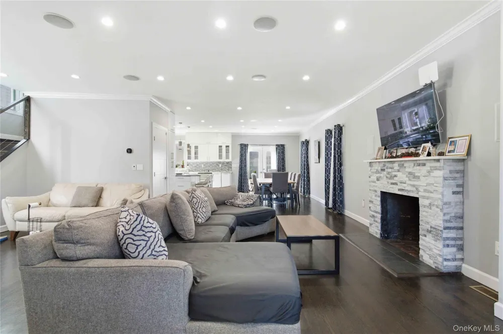 31-12 Buell Street East Elmhurst, NY 11369