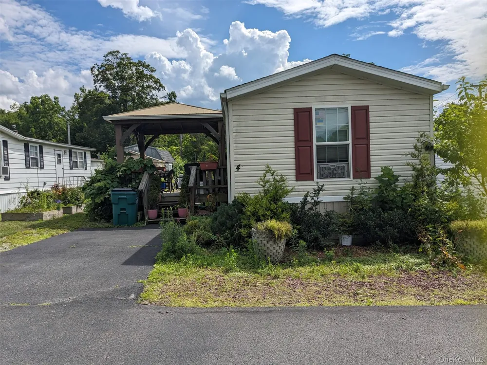 4 Treeline Circle #4 Cold Spring, NY 10516