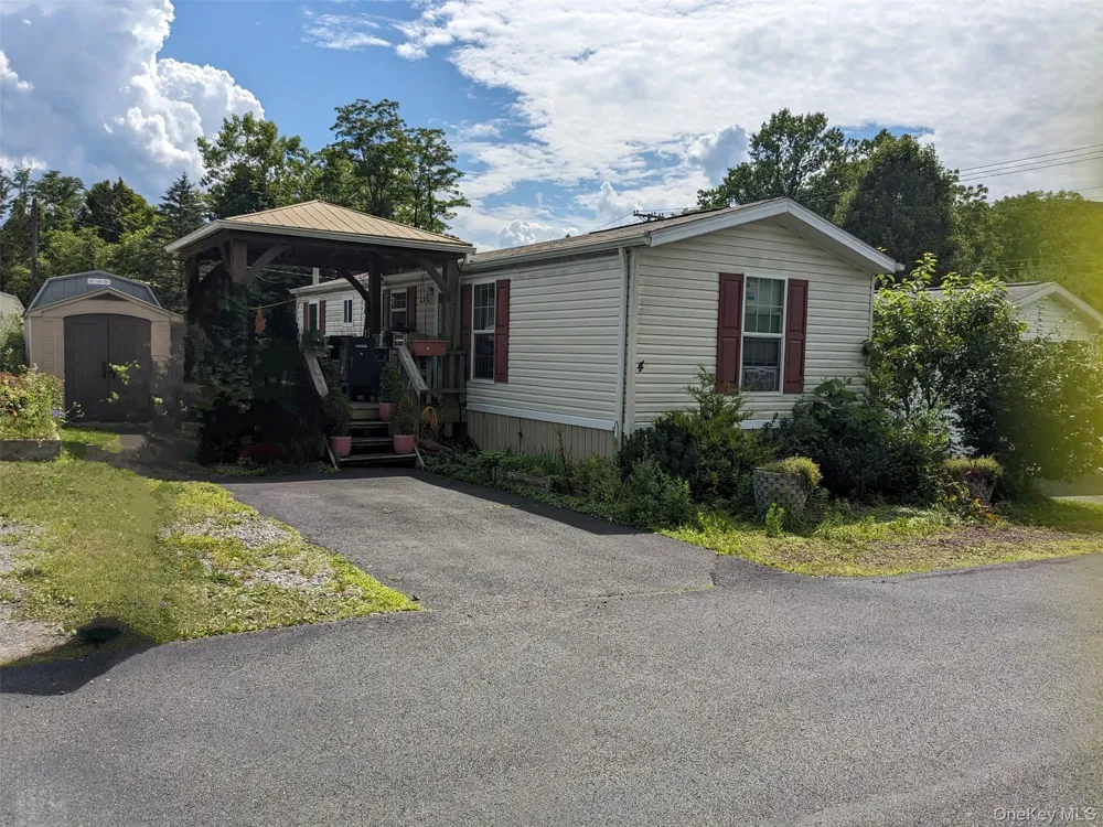 4 Treeline Circle #4 Cold Spring, NY 10516