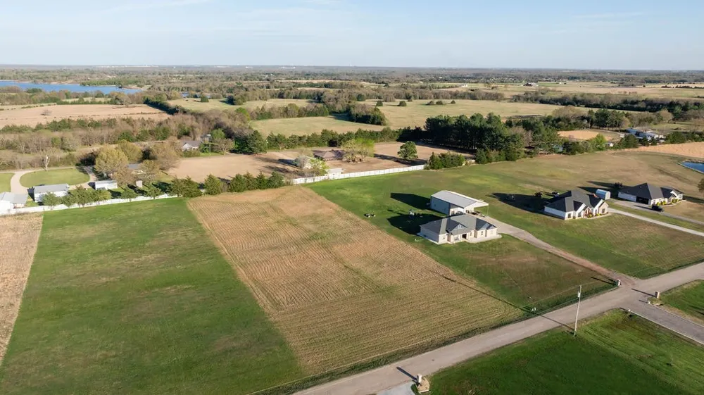 PR 33082 Sumner, TX 75486