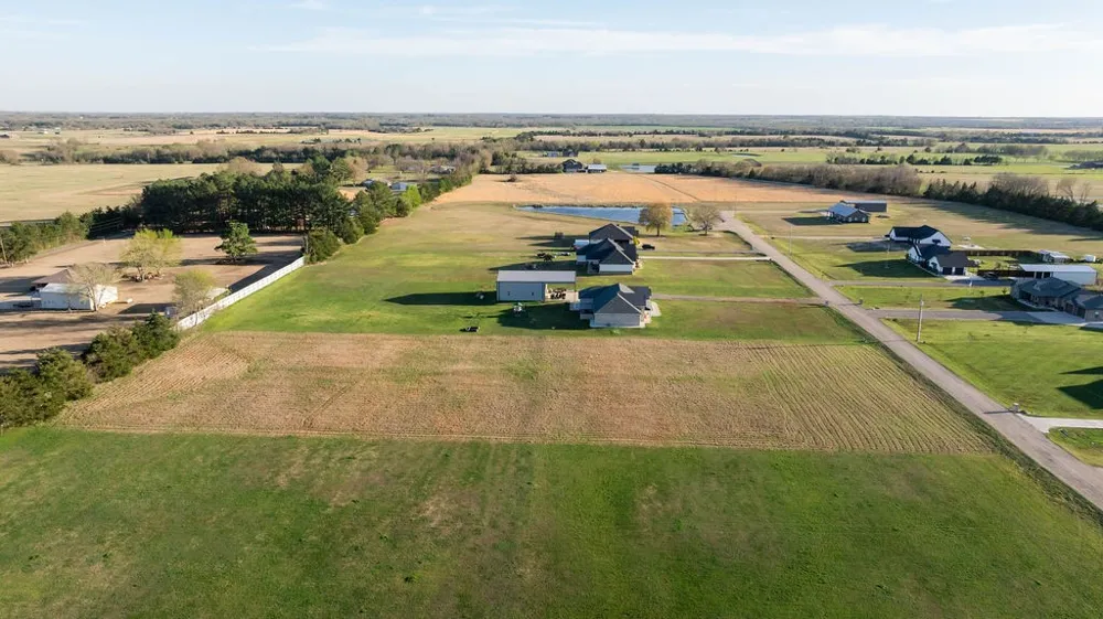 PR 33082 Sumner, TX 75486