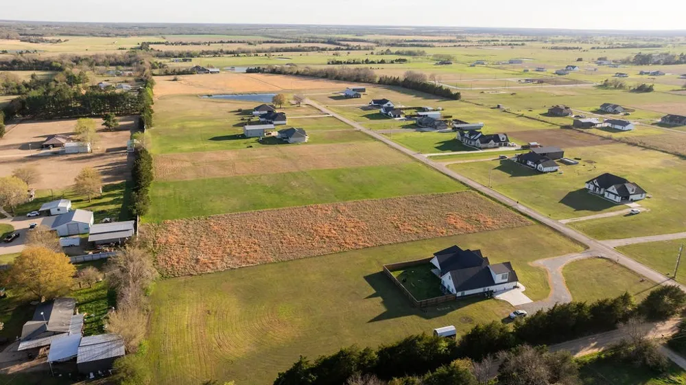 PR 33082 Sumner, TX 75486