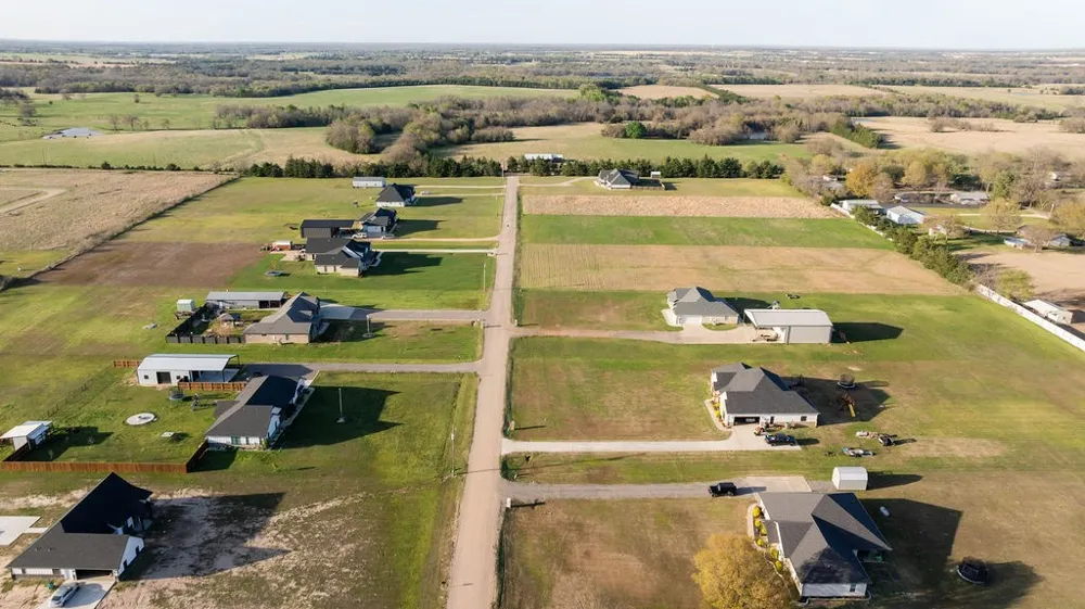 PR 33082 Sumner, TX 75486