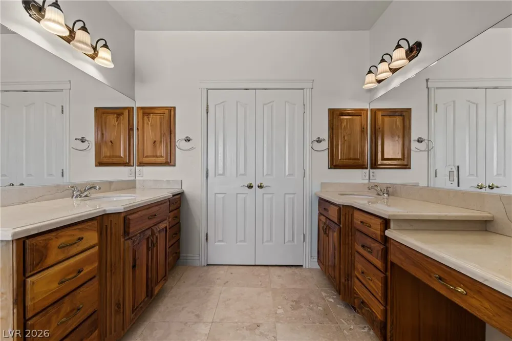 770 Arrow Avenue Overton, NV 89040