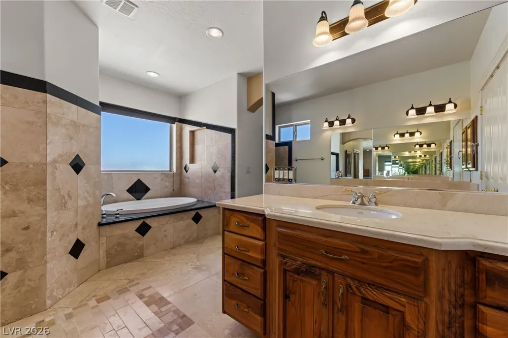 770 Arrow Avenue Overton, NV 89040