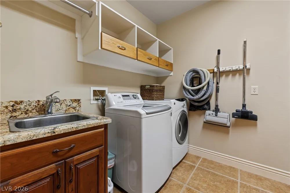 770 Arrow Avenue Overton, NV 89040