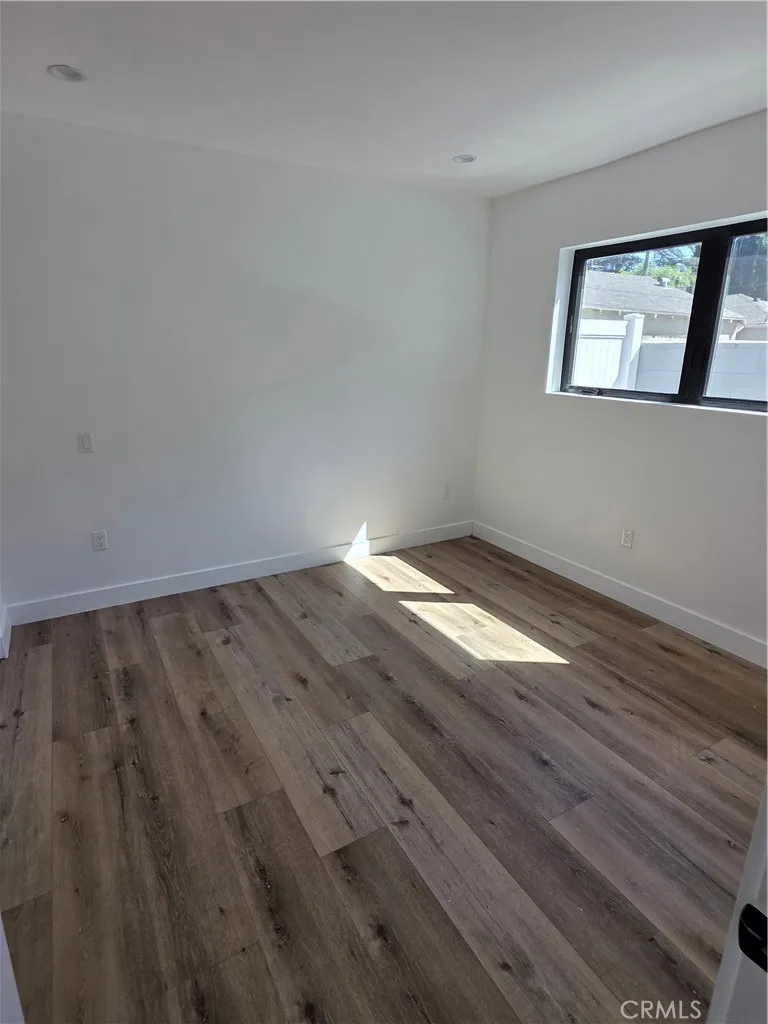 6130 Hazeltine #3 Van Nuys, CA 91401