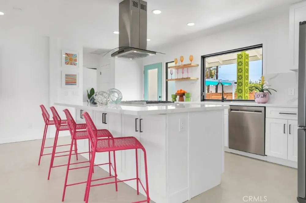 3940 E Calle San Antonio Palm Springs, CA 92264
