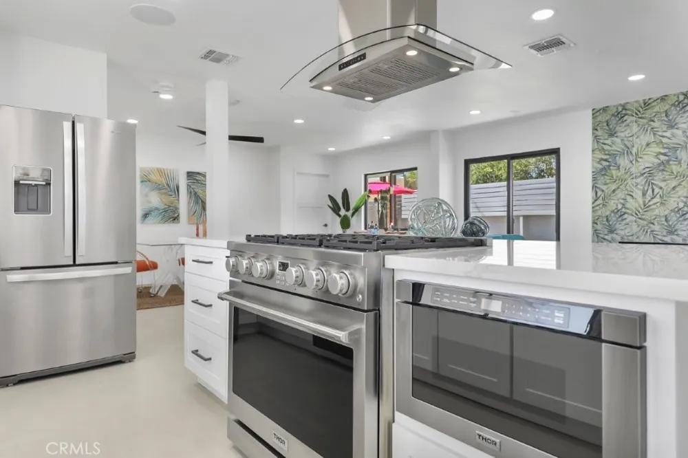 3940 E Calle San Antonio Palm Springs, CA 92264