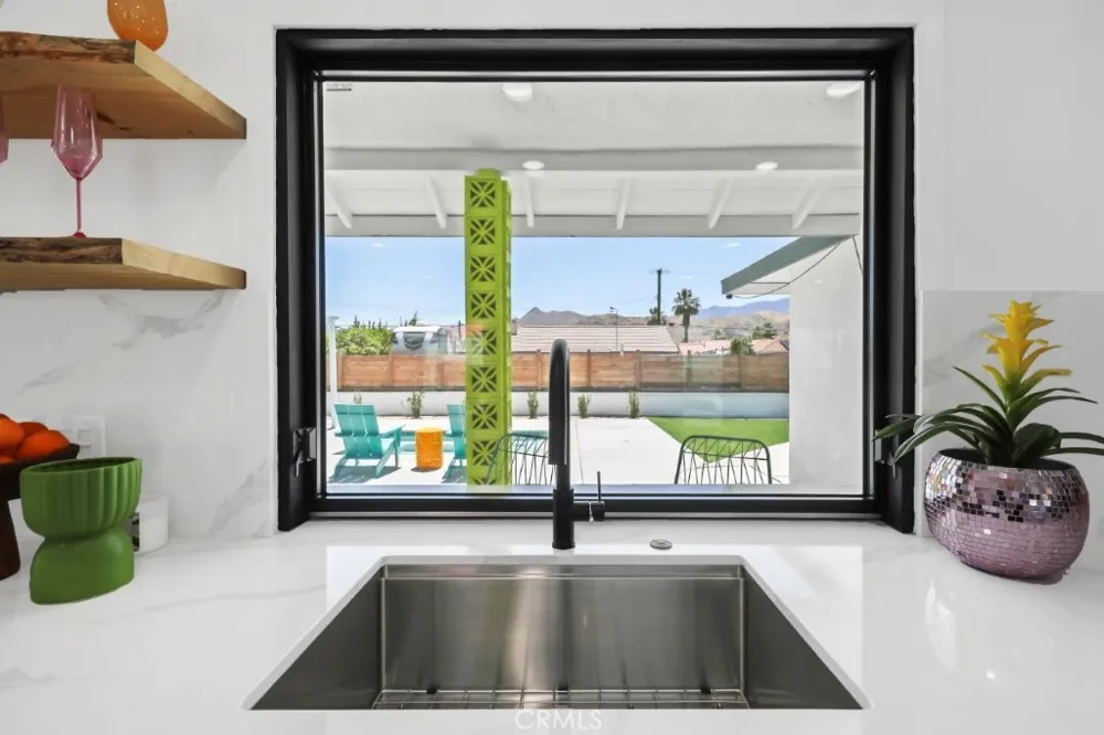 3940 E Calle San Antonio Palm Springs, CA 92264