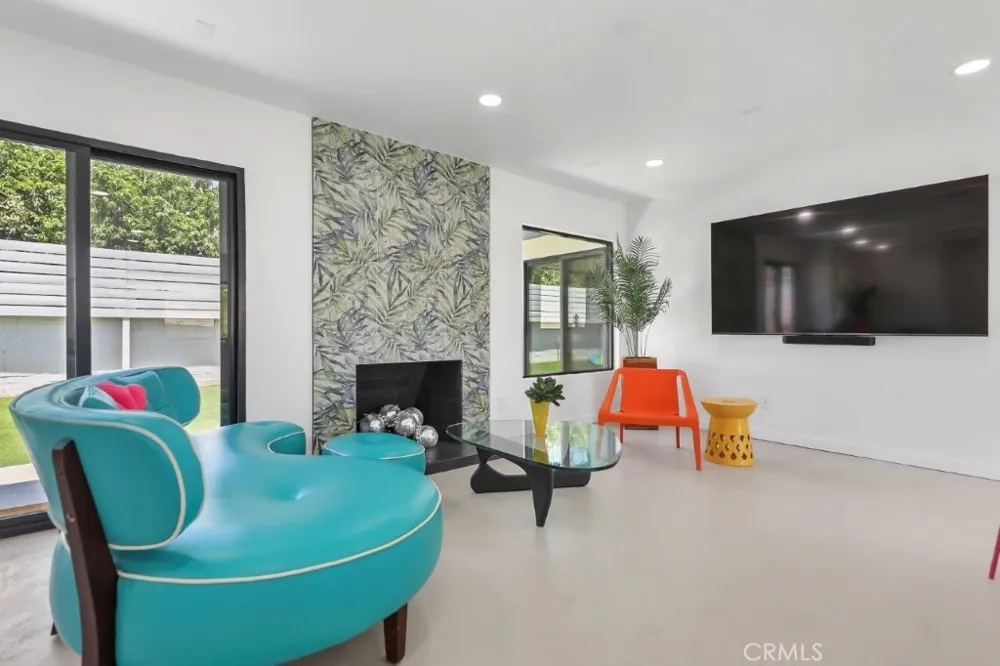 3940 E Calle San Antonio Palm Springs, CA 92264
