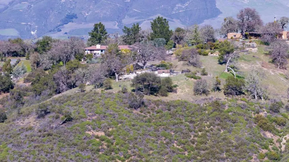 34994 Sky Ranch Road Carmel Valley, CA 93924