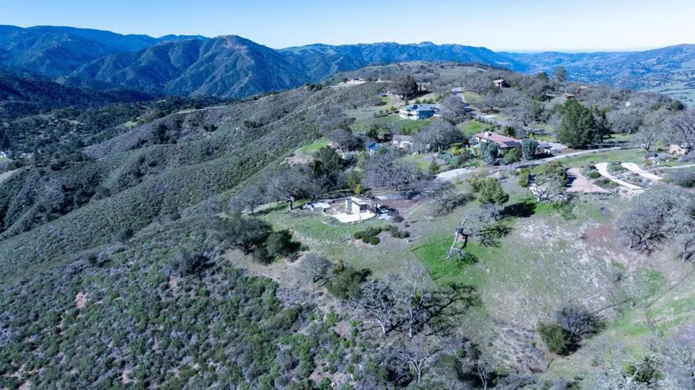 34994 Sky Ranch Road Carmel Valley, CA 93924