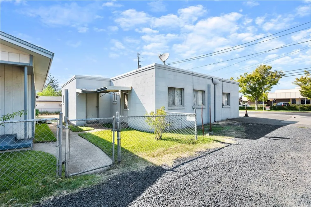 3142 Burlington Oroville, CA 95966