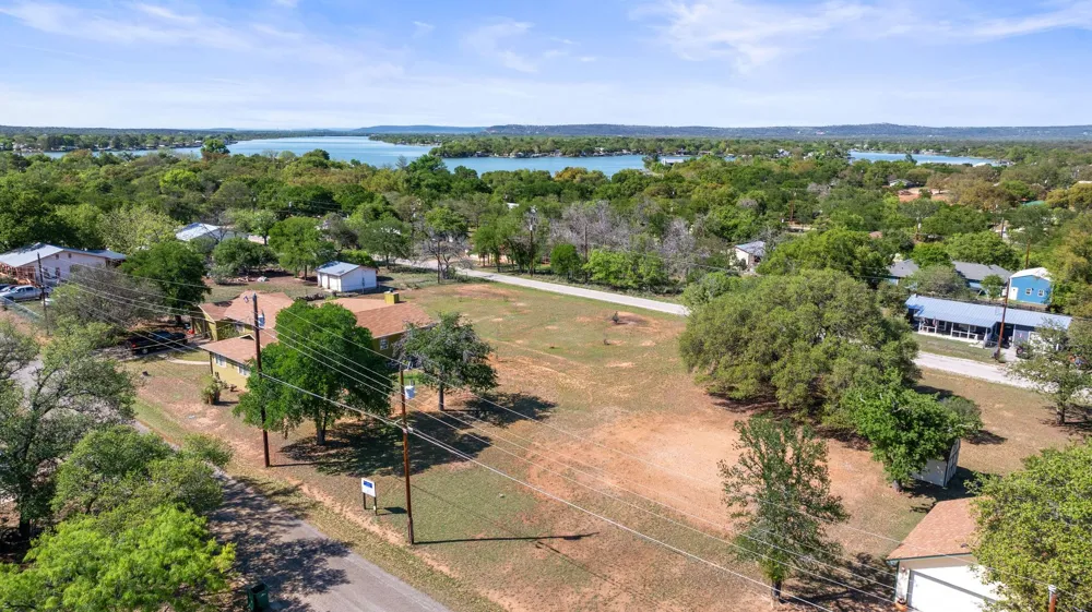 208 Norwood Drive Granite Shoals, TX 78654