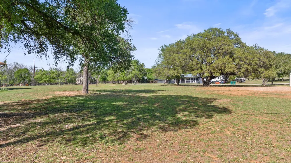 208 Norwood Drive Granite Shoals, TX 78654