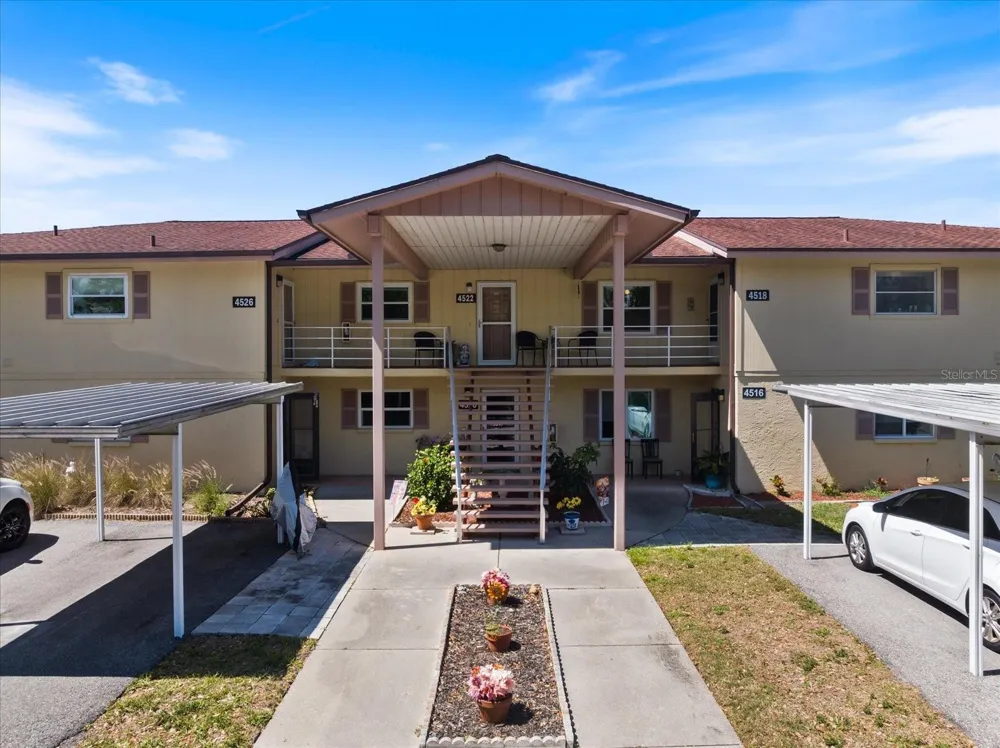 4522 NARRAGANSET TRAIL #84 Sarasota, FL 34233