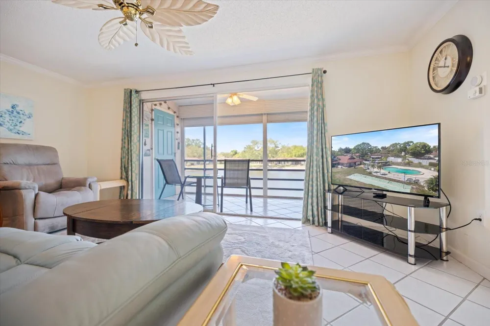 4522 NARRAGANSET TRAIL #84 Sarasota, FL 34233