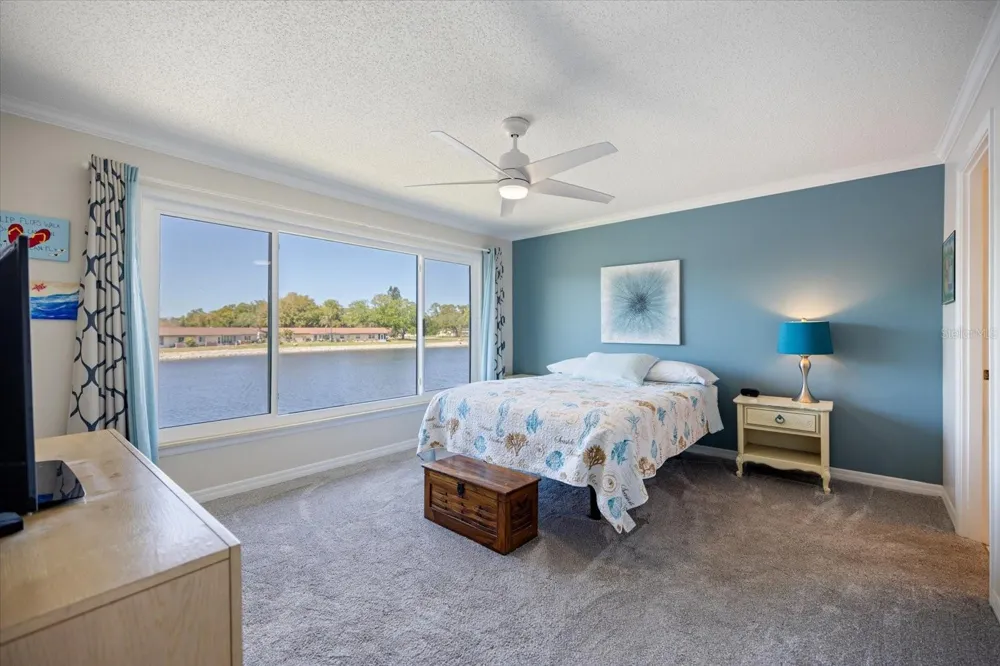 4522 NARRAGANSET TRAIL #84 Sarasota, FL 34233