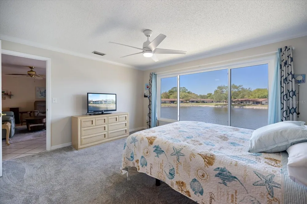 4522 NARRAGANSET TRAIL #84 Sarasota, FL 34233