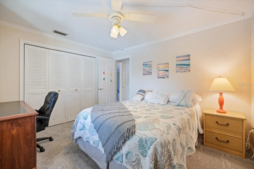 4522 NARRAGANSET TRAIL #84 Sarasota, FL 34233