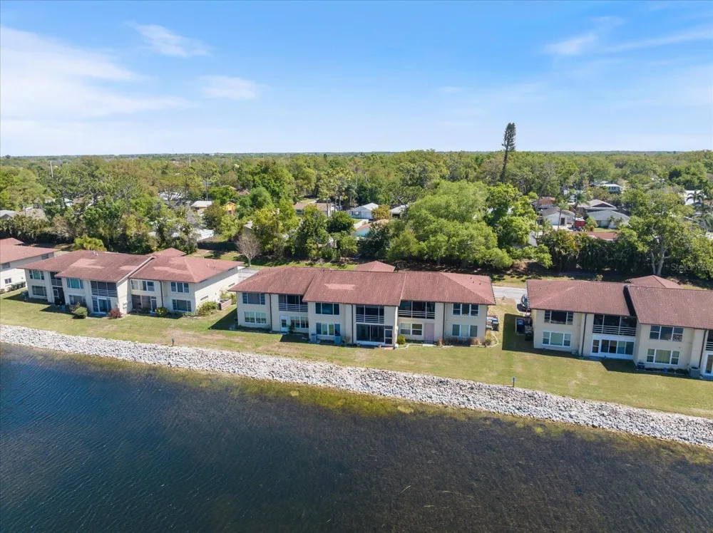 4522 NARRAGANSET TRAIL #84 Sarasota, FL 34233
