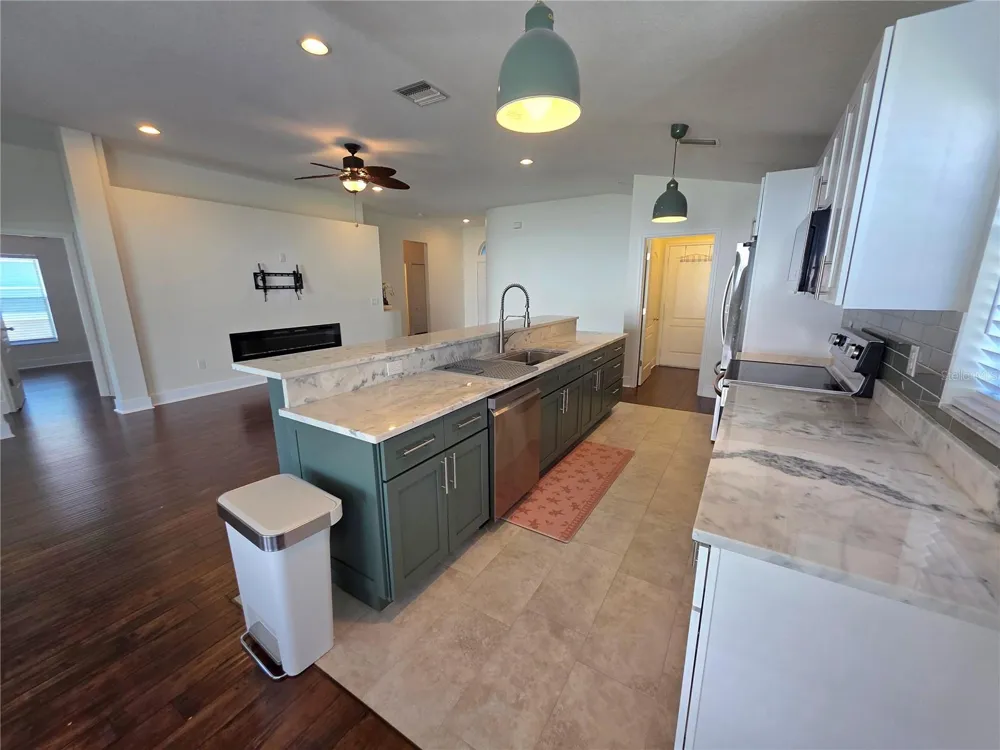 730 STRAW LAKE DRIVE Brandon, FL 33510