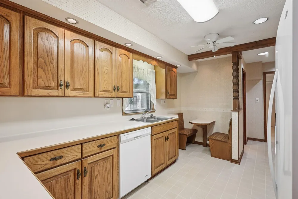 4733 Oleander Street Bacliff, TX 77518