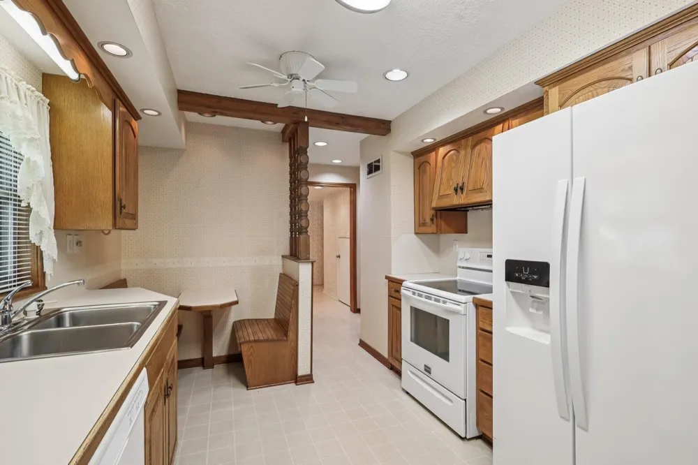 4733 Oleander Street Bacliff, TX 77518