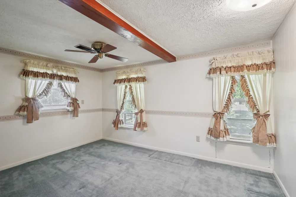 4733 Oleander Street Bacliff, TX 77518