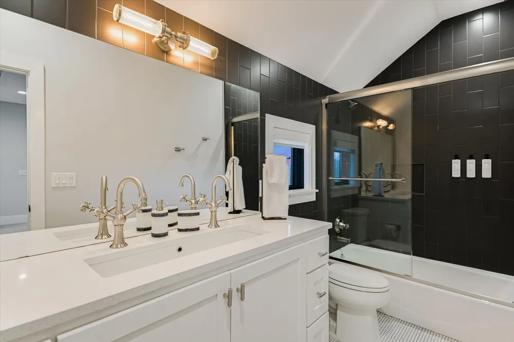 6434 MUSTANG VALLEY TRAIL Wimberley, TX 78676